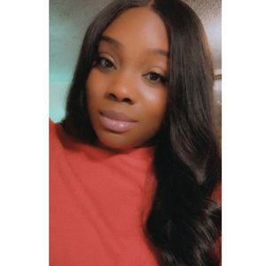 Meet your Posher, Janay